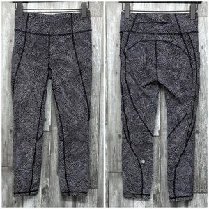 Lululemon Time To Sweat Crop 23” in Free Spirit Alpine White Black [8022]